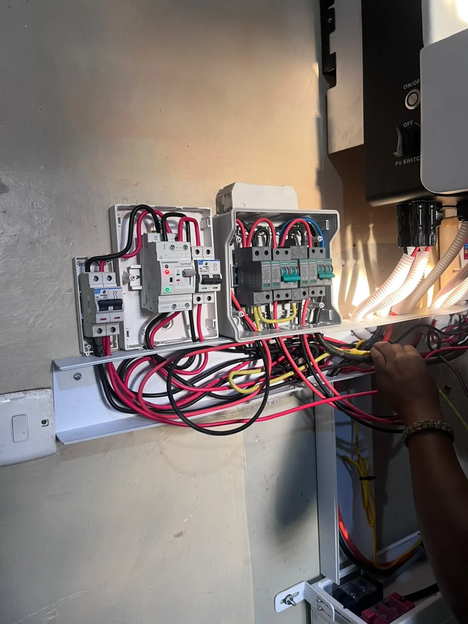 Suntree Automatic Transfer Switch ATS and DC surge protection board